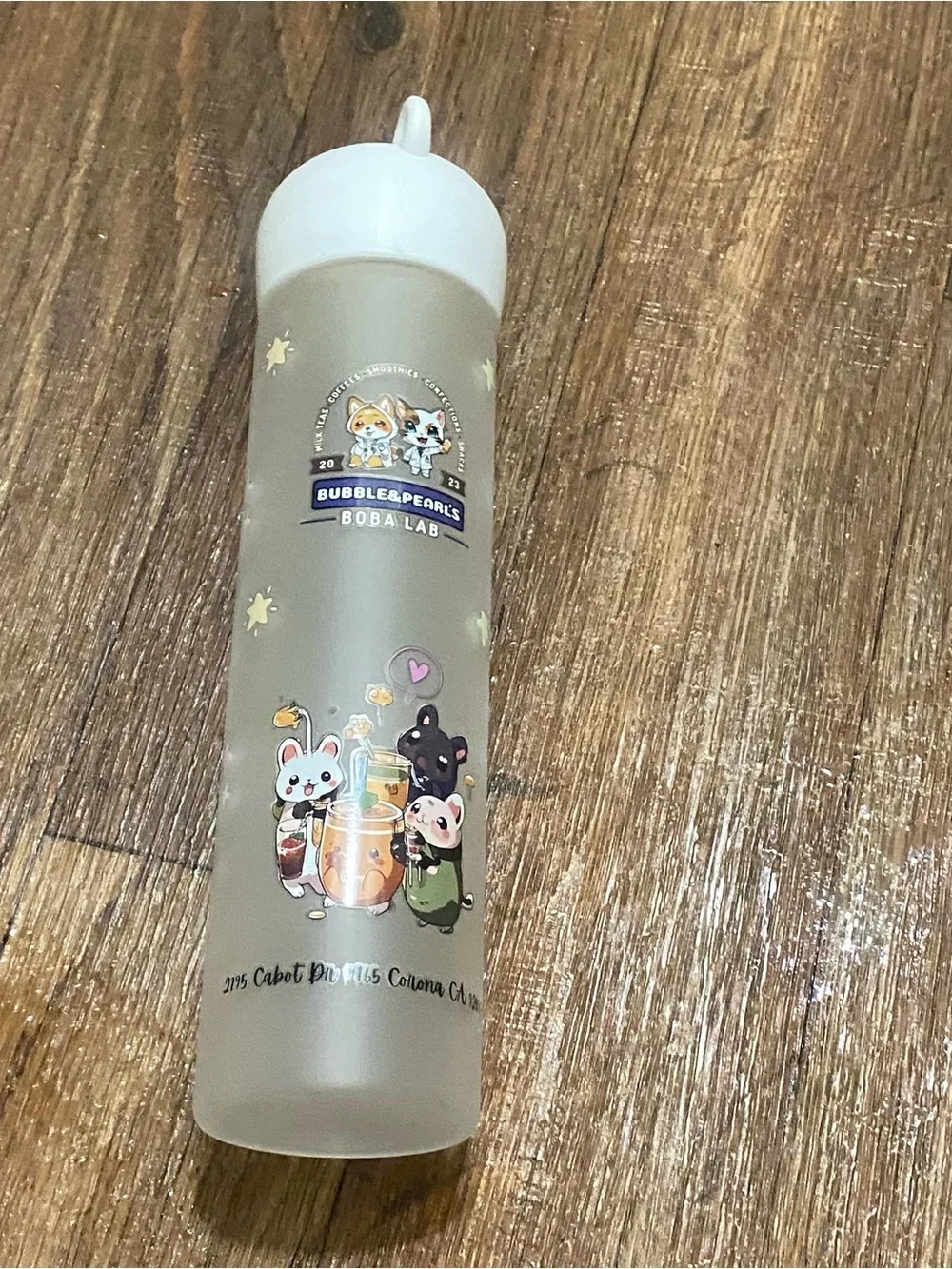 Glass Water Bottle Lid Bubble & Pearl’s Boba Lab Corona CA Animals Frosted 10”H